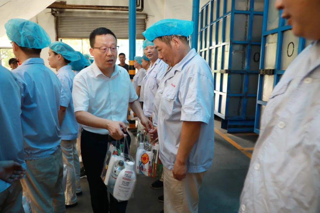 1690962365178537.jpg 640 (1).jpg